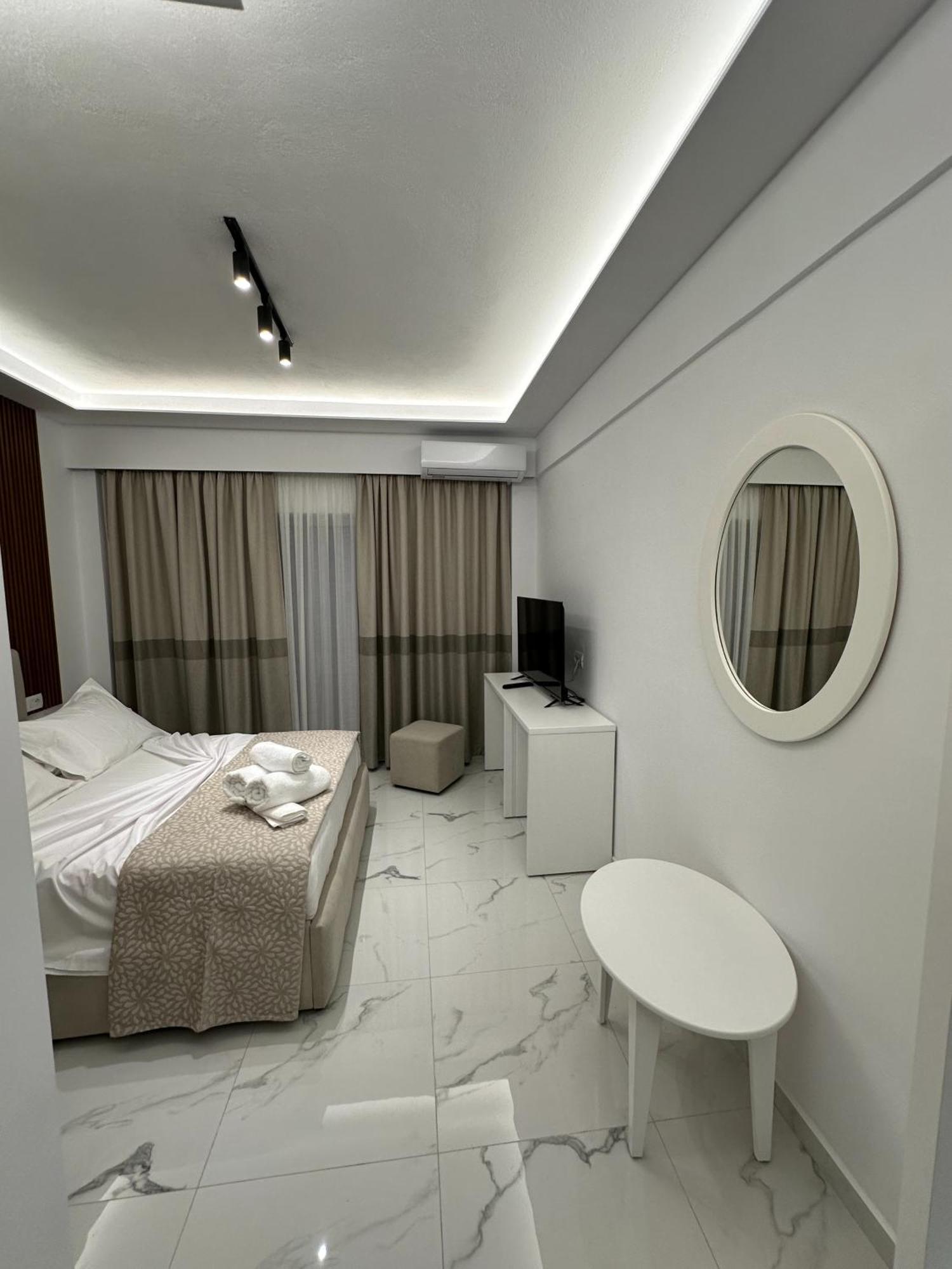 Hotel Elisabet Sarande Exterior photo