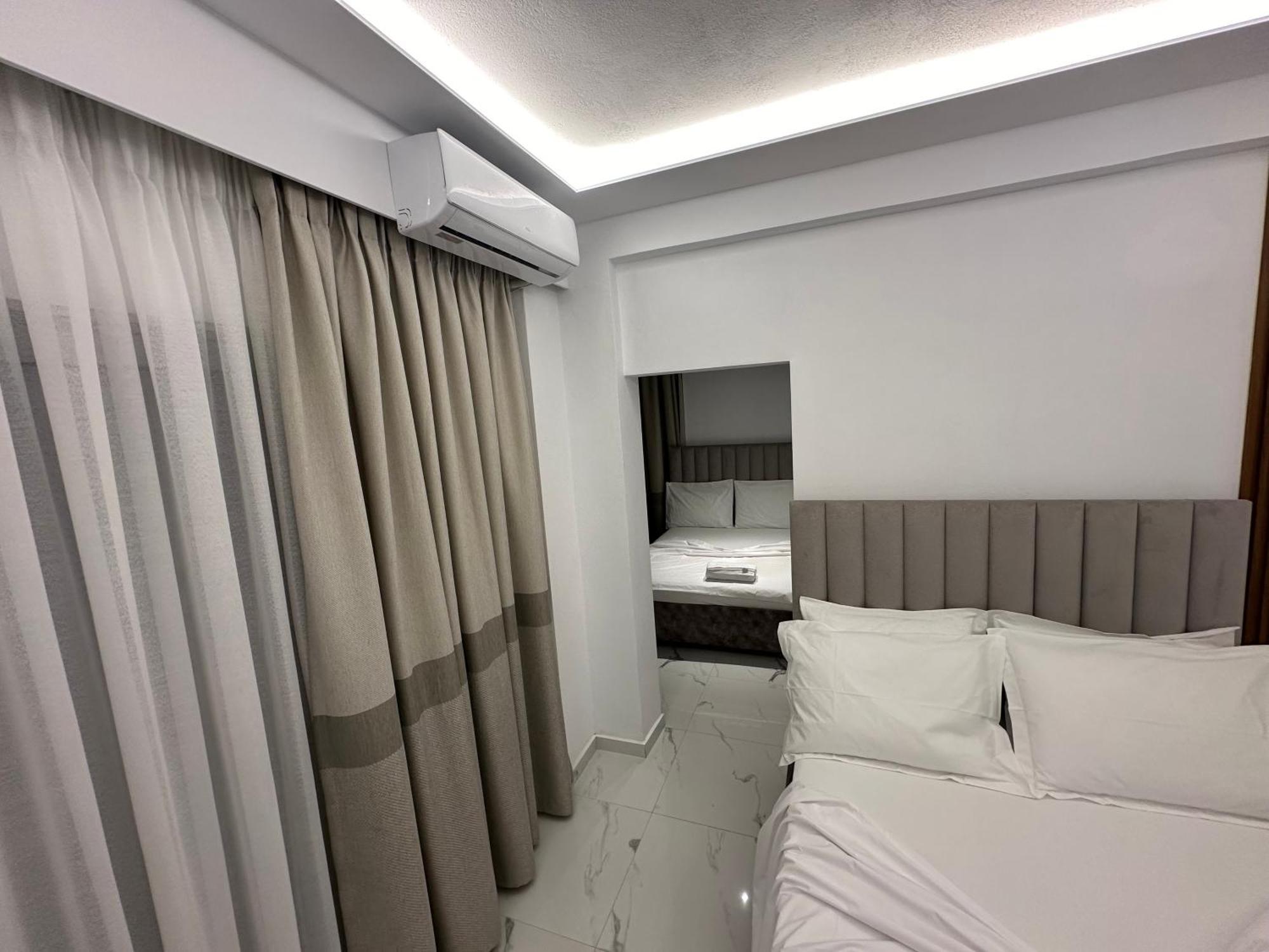 Hotel Elisabet Sarande Exterior photo