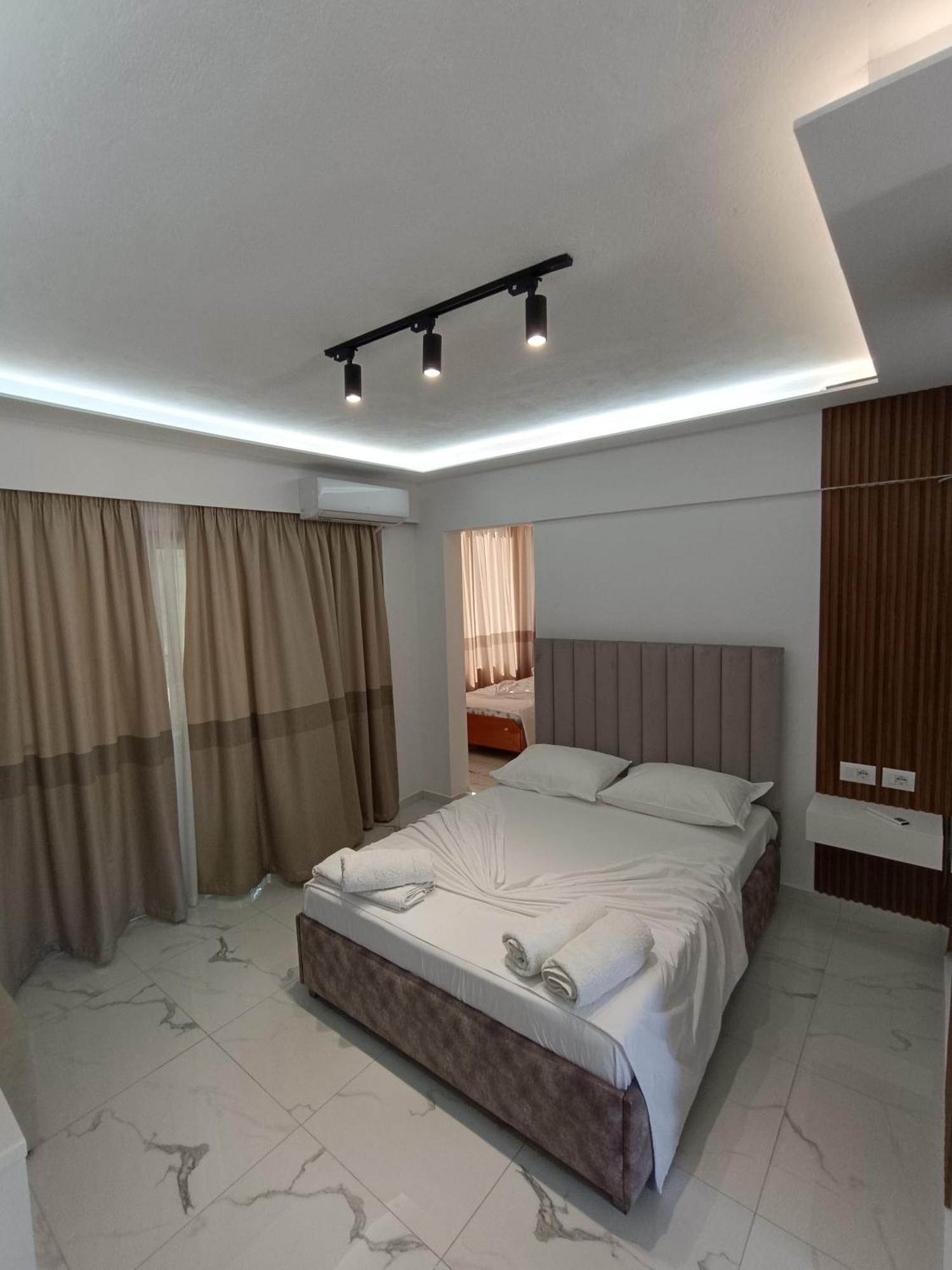 Hotel Elisabet Sarande Exterior photo